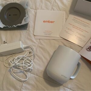 Ember‎ Mug² Temperature Control 10oz Used with Heating Plate and Power Source